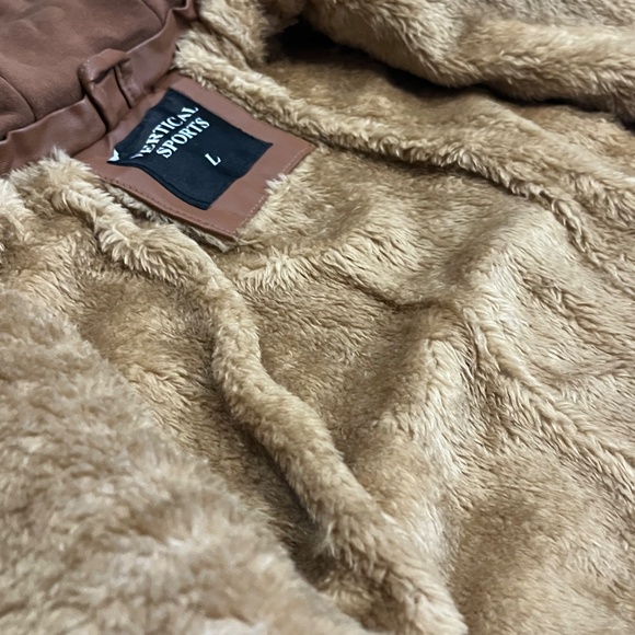 MEN'S HOODED WARM LEATHER JACKET - Picture 4 of 7